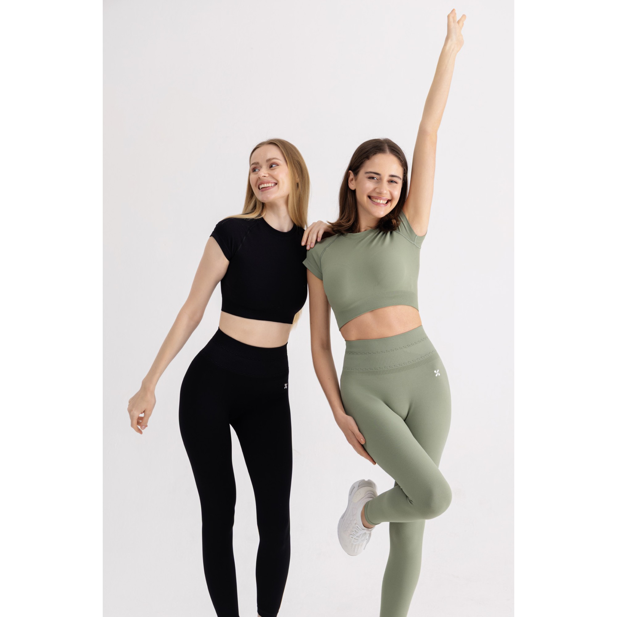 YoubeActive Kadın Kısa Kollu, Esnek Kumaş Crop Top Yeşil