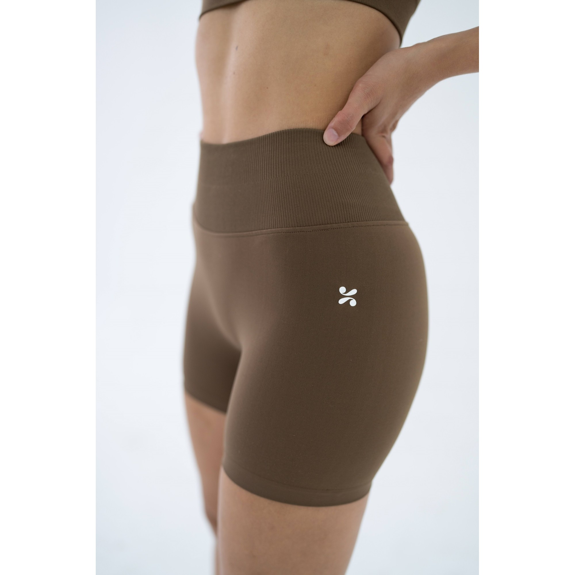 CloudFit Spor Şort - Kahverengi