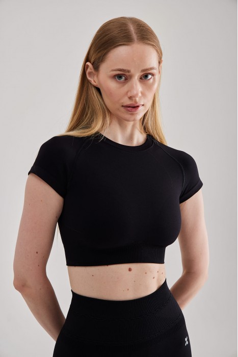 Momentum Crop Tee - Siyah